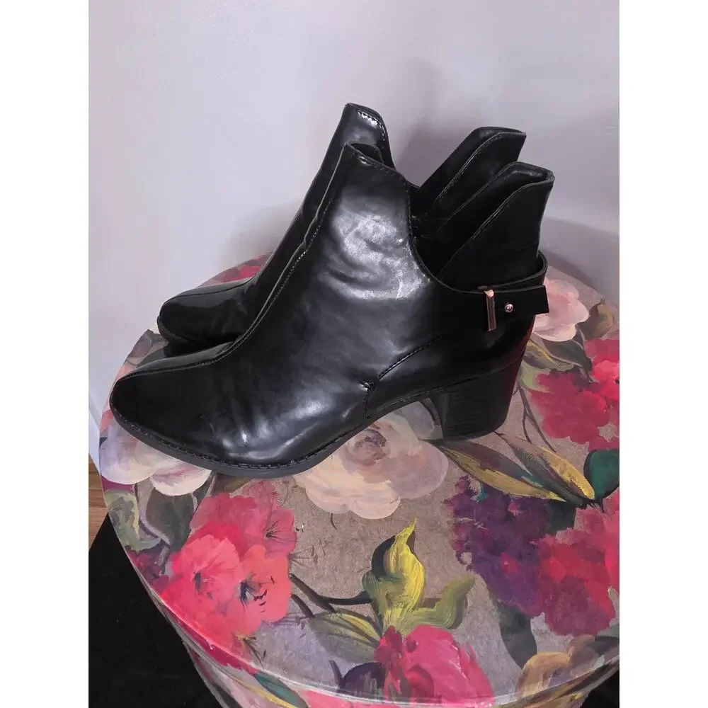 Zara sleek edgy